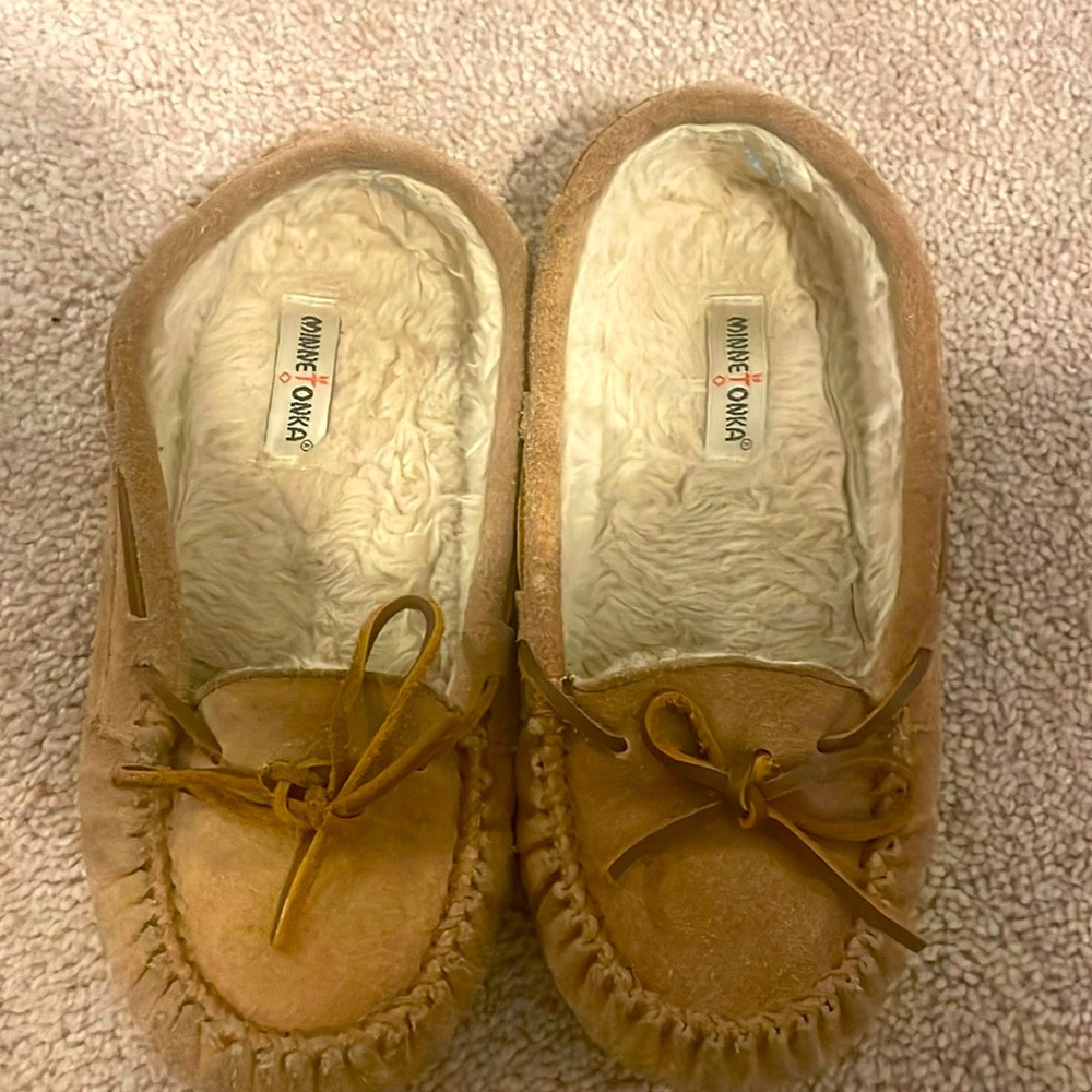 Minnetonka Slippers